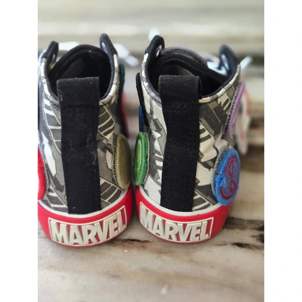 Marvel Avengers High Top Sneakers Black Red Kids Size‎ 11 Patches Superheros